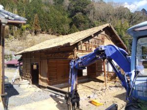 【2025年最新】空き家解体補助金を徹底解説！駐車場経営への賢い活用術