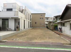 駐車場経営は個人でも儲かる？相続した土地や狭小地を活かす「借り上げ」などの手法を徹底解説